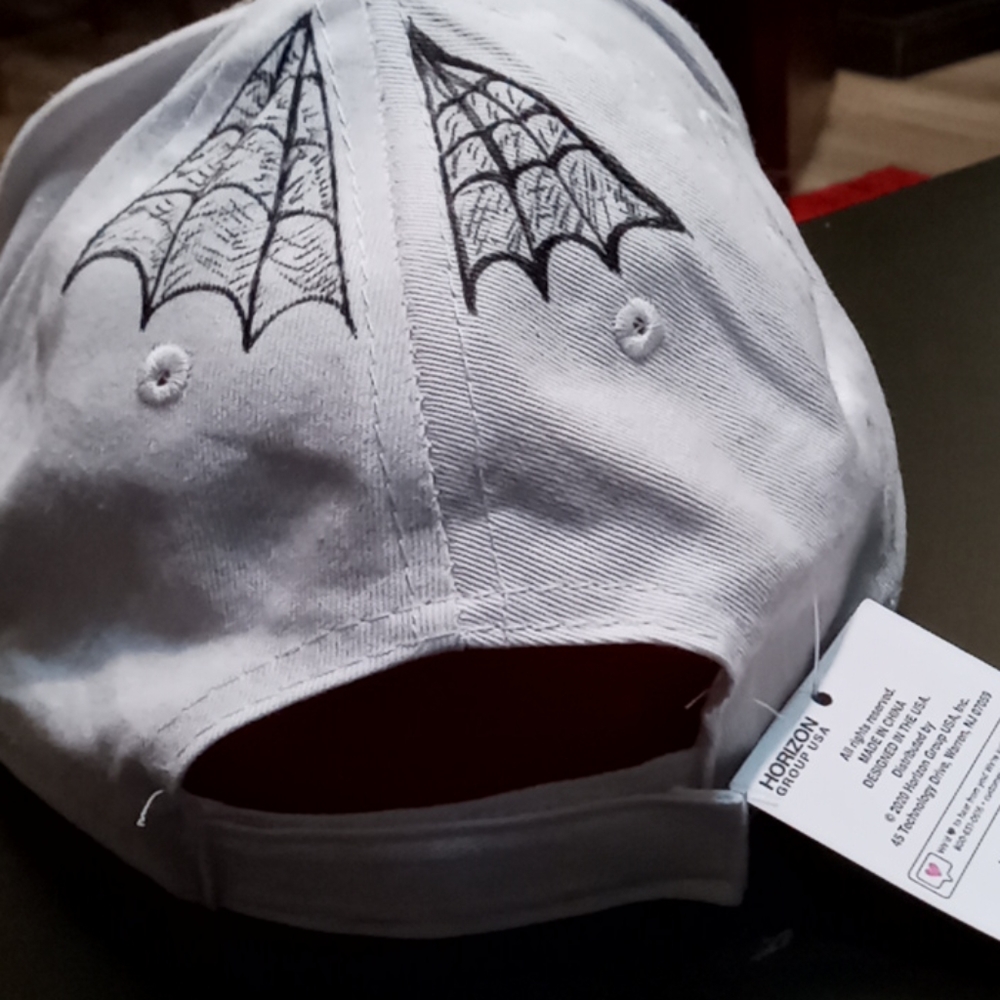 Hat - Picture 2 of 3